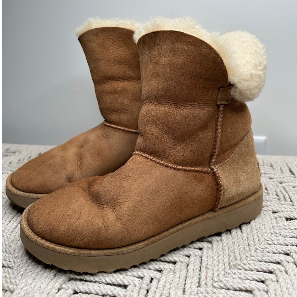 Ugg: Chestnut Classic Short Boot - image 3